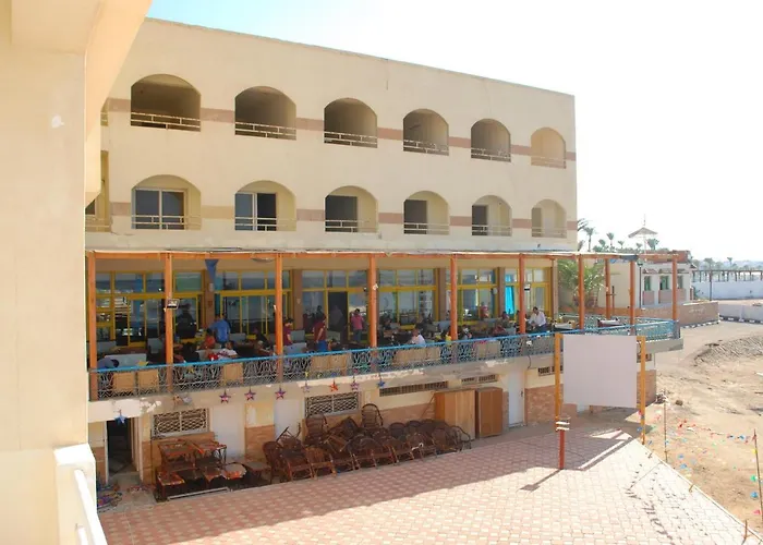 Apartmanhotel A1 Suites 2*